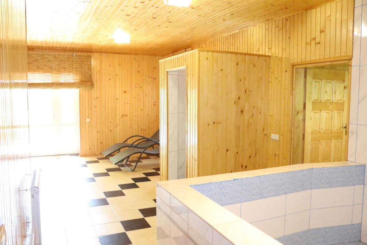 Садиба У Романа Verkhneye Sinevidnoye Exterior foto